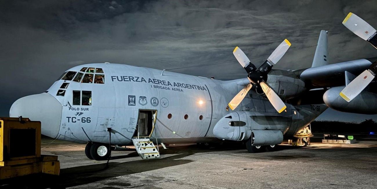 Misión humanitaria en Bolivia: la Argentina activó un puente aéreo con un Hércules C-130
