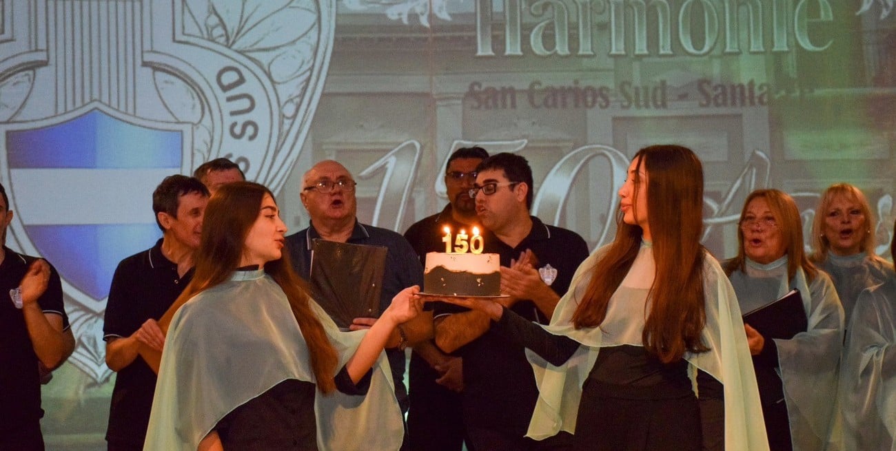 Emotivo homenaje a los 150 años de la Sociedad de Canto Harmonie