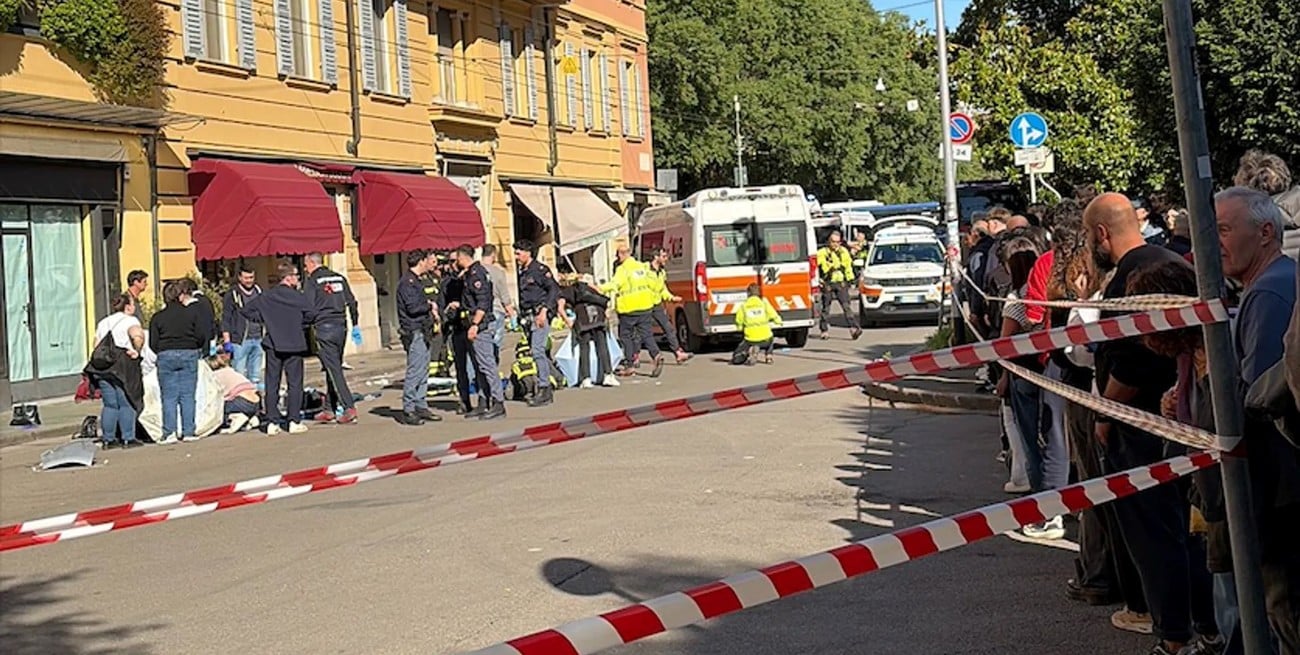 Horror en Italia: atropelló a una decena de personas y apuñaló a un hombre al intentar escapar