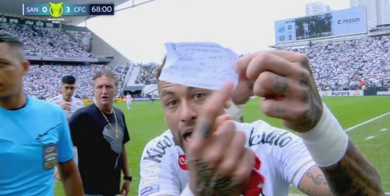 Insólito momento de Neymar en el Santos a un día de que Brasil confirme la lista para el Mundial