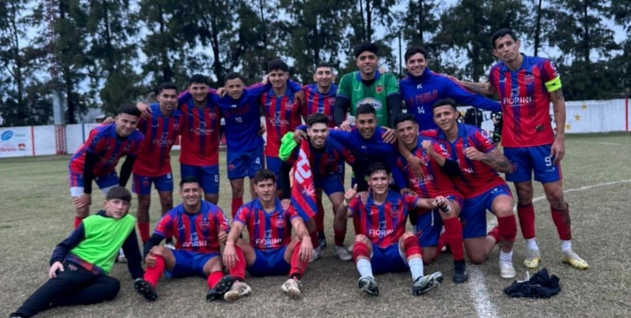 La Perla ganó el duelo clave ante UNL y se afirma como único líder