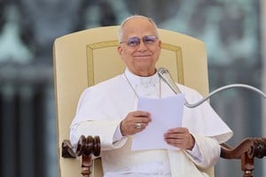 Una encíclica es una carta solemne escrita por el Papa para todos los católicos.