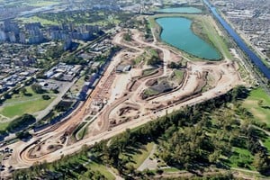 El histórico Gálvez se transforma para recibir a MotoGP, marcando un hito en el automovilismo argentino y abriendo la puerta a futuras competencias internacionales.