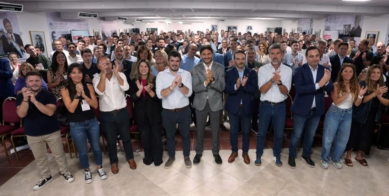 Cumbre de gobernadores radicales en la sede del comité nacional