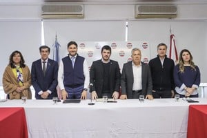 Con Pullaro y Chiarella, la UCR reunió a sus gobernadores y busca consolidar la unidad nacional