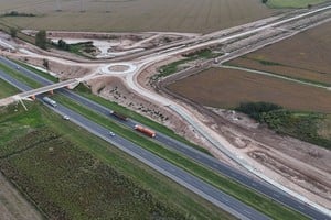 La obra está a cargo de la empresa Vial Agro S.A. y representa una inversión superior a los 40.900 millones de pesos