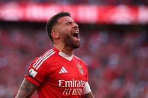 De confirmarse, Otamendi se convertirá en el quinto campeón del mundo del plantel.