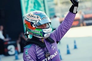 Mercedes llega con Kimi Antonelli