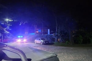 Vecinos de barrio Tatenguita alertaron sobre el ingreso de un sospechoso a una vivienda de calle Los Cipreses.