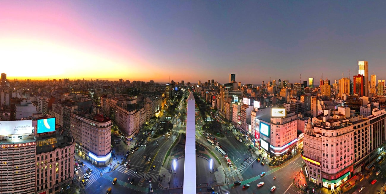 Vecinos y turistas disfrutarán de los festejos por el aniversario del Obelisco en la Ciudad de Buenos Aires