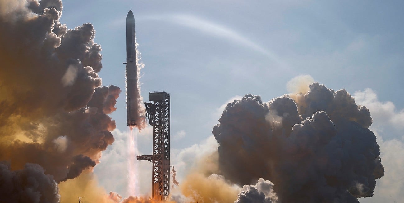 SpaceX logró completar el 12º vuelo de Starship pese a problemas técnicos