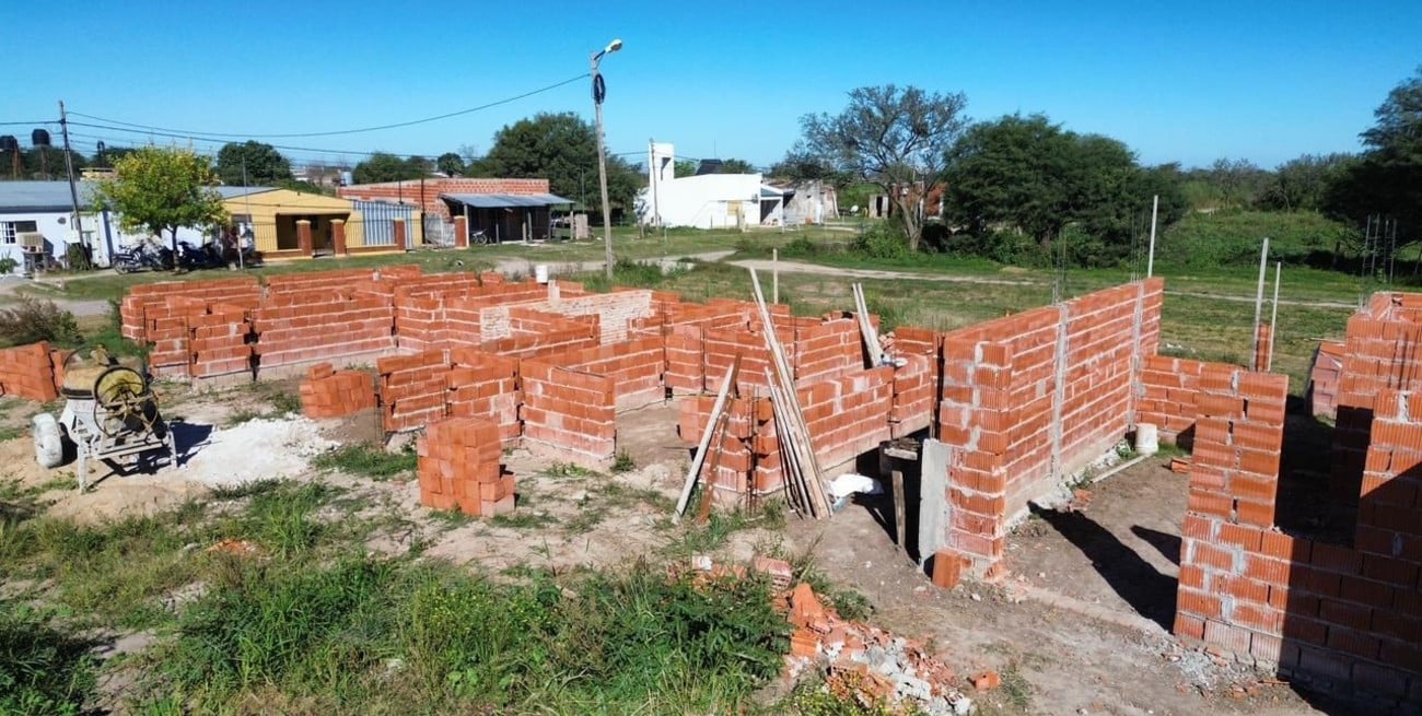 Continúa la ejecución de un nuevo complejo habitacional en Moisés Ville