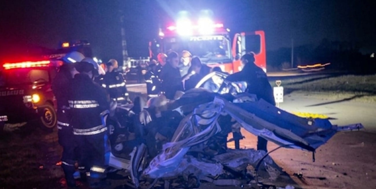 Tragedia en la Ruta 6: cinco muertos, entre ellos dos menores, tras un choque en San Vicente