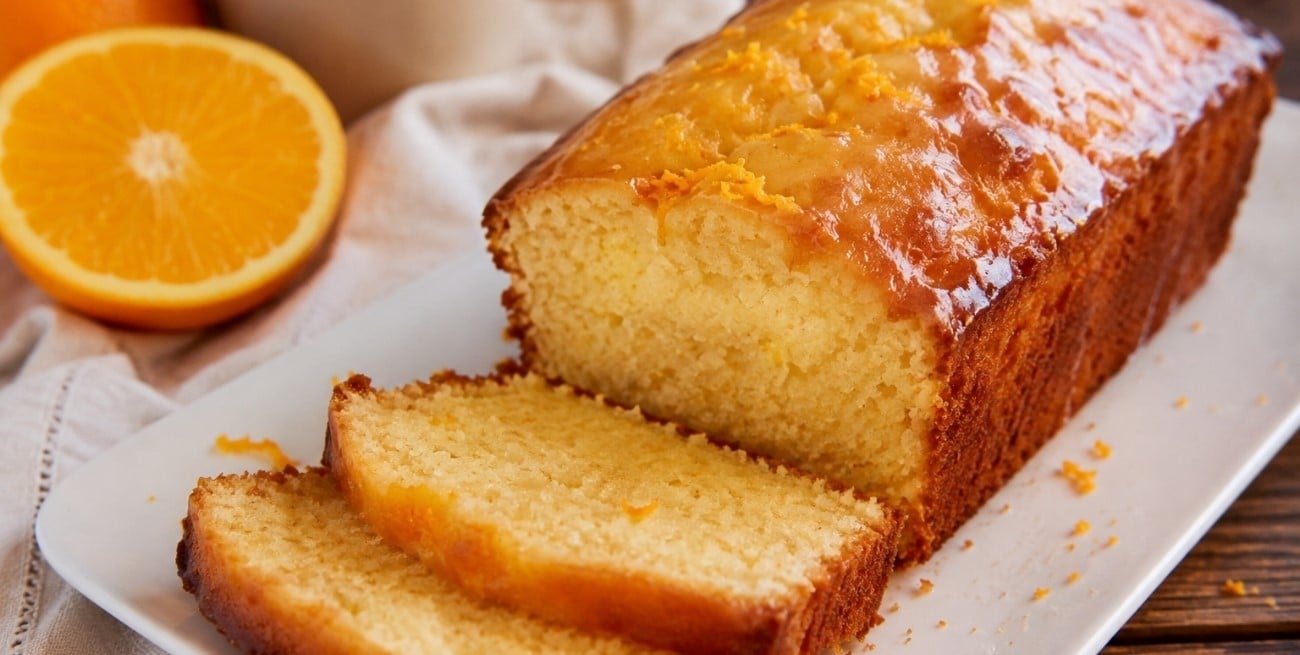 Budín de naranja esponjoso: una receta fácil y económica para acompañar el mate este domingo