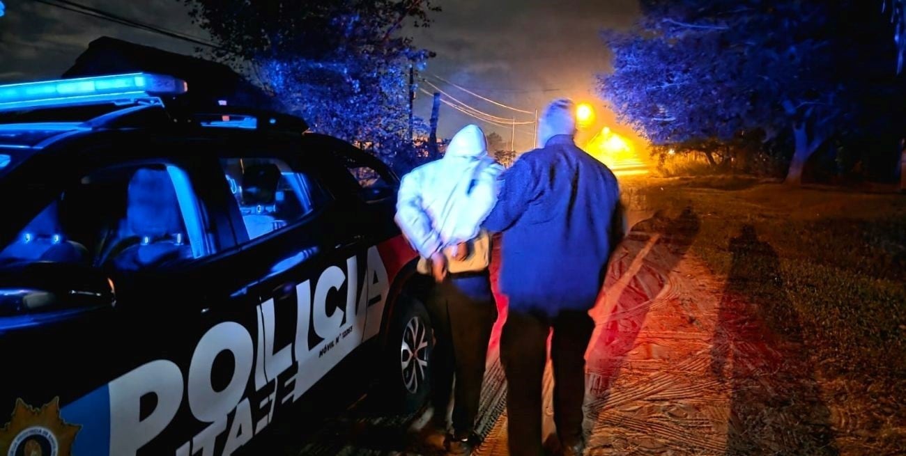 Apresan a joven que intentó ingresar por la fuerza a dos viviendas en Arroyo Leyes
