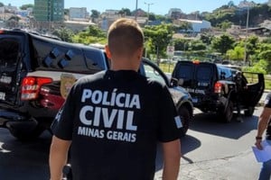 Efectivos de la Policía Militar de Minas Gerais
procedieron al arresto en flagrancia del implicado.