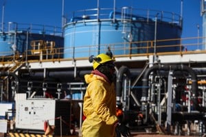 El proyecto promueve desarrollos industriales con beneficios fiscales, laborales y cambiarios, buscando posicionar a Argentina como destino de inversiones tecnológicas. Crédito: REUTERS/Matias Baglietto