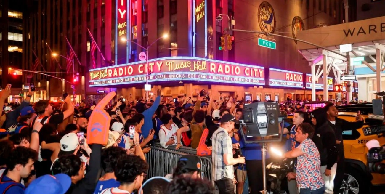 Locura desatada en Nueva York tras el triunfo de los Knicks y el pasaje a la final de la NBA