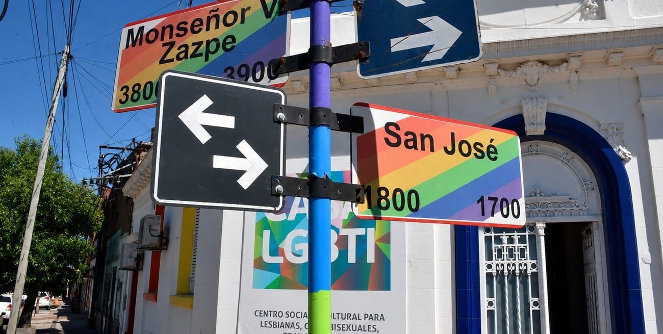 Presa por intentar robarle el celular a una empleada de la Casa LGBTIQ+ de Santa Fe