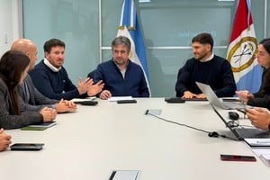 Este viernes, en Rosario, Pullaro con Cococcioni encabezan reunión de seguridad y se sumó Federico Angelini. Crédito: Prensa Pullaro