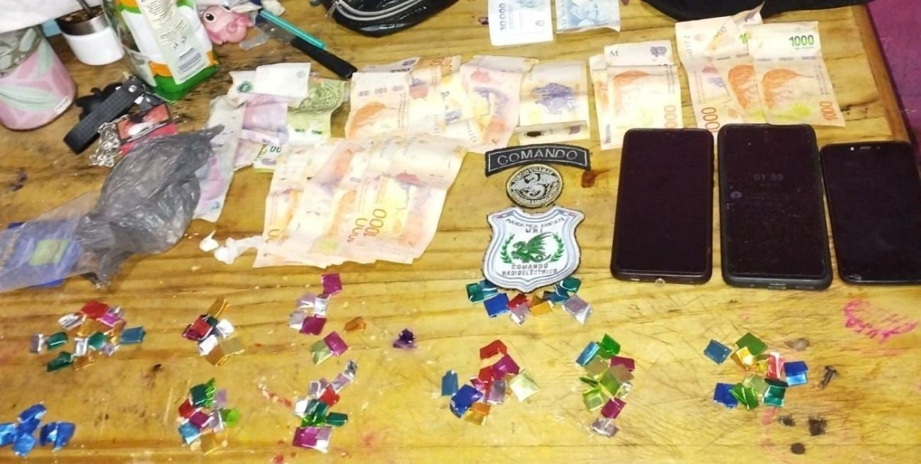 Dos aprehendidos y secuestro de droga en barrio Maria Selva de Santa Fe