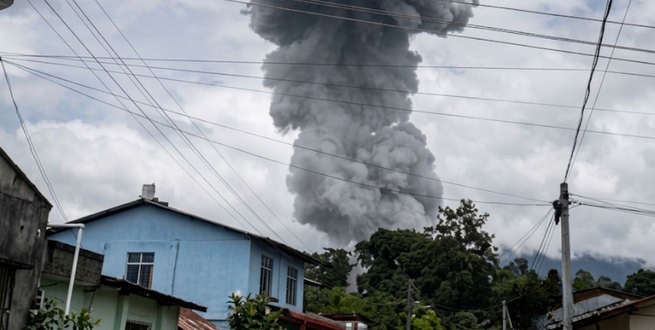La explosión en un depósito de explosivos para minería en Myanmar dejó más de 45 muertos
