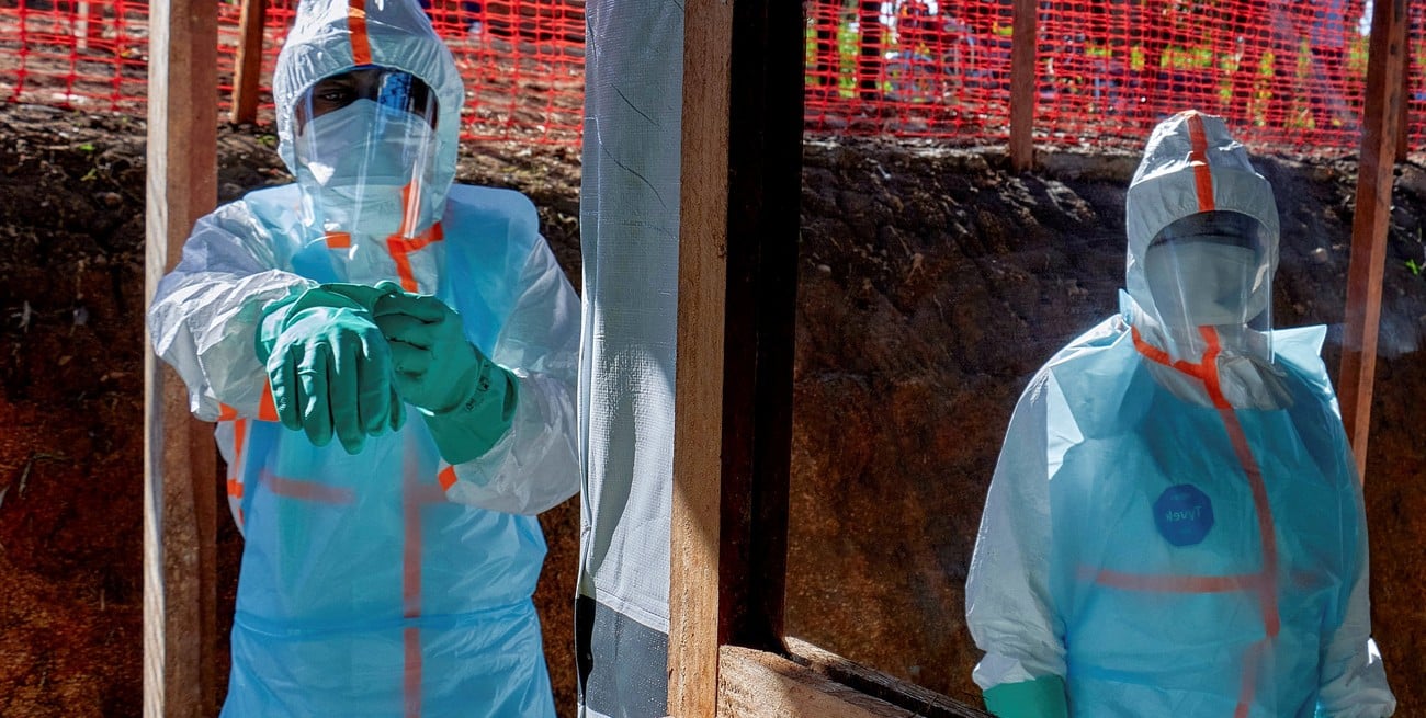 Brasil en alerta: dos casos sospechosos de ébola en aislamiento