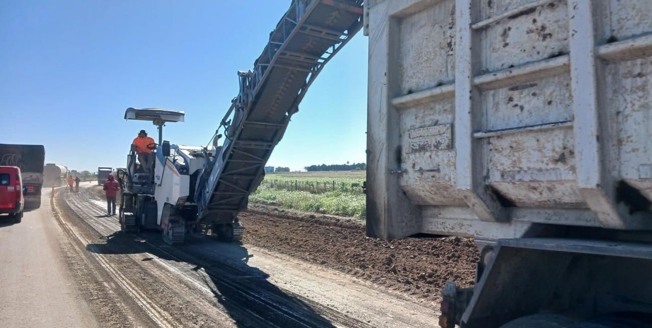 Avanza la repavimentación de la Ruta Provincial 13 entre San Jorge y Carlos Pellegrini