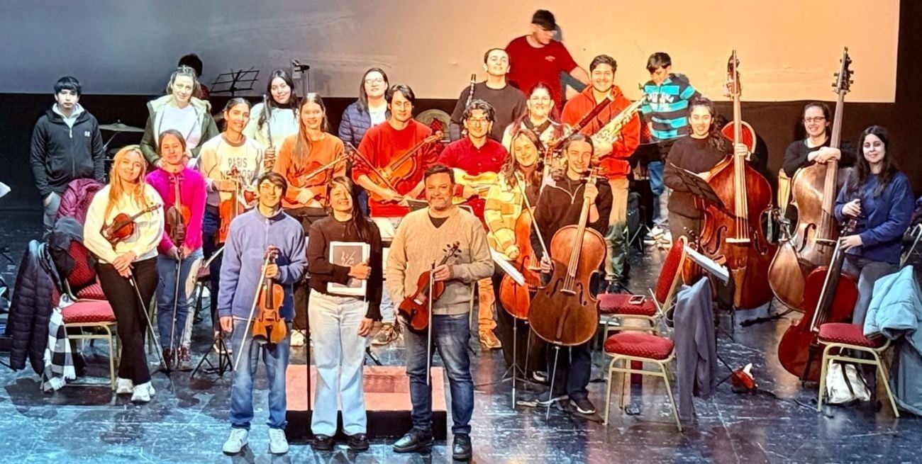 Concierto de la Sinfónica Juvenil de Santo Tomé junto a Raúl Vallejos