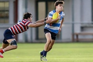 Salvador Passadore y Jerónimo Fernandez Bobbio, juntos en una cancha de rugby. Foto: Gentileza.