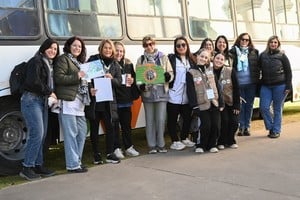 Docentes de 3er grado de las escuelas primarias de la ciudad vivenciaron la propuesta del municipio que recorre el edificio municipal, el cuartel de los Bomberos Voluntarios, el Museo Malatesta y el Concejo Deliberante.