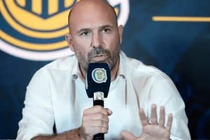 Belloso evalúa acciones contra Quintana tras su salida con críticas a Central.