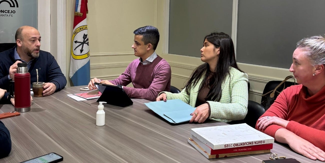 El espacio Encuentro presentó un informe para aportar al debate de la futura Carta Orgánica de Santa Fe
