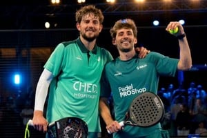 Yanguas y Stupaczuk levantaron el primer trofeo del año en Albania. Foto: Premier Pádel
