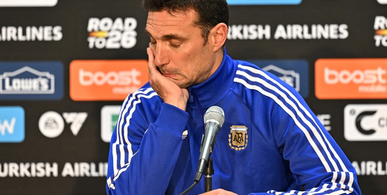 Lionel Scaloni confirmó que el “Dibu” Martínez no atajará en los amistosos
