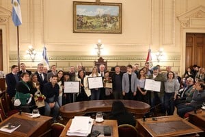 Homenaje post mortem a tres periodistas en la Cámara de Senadores