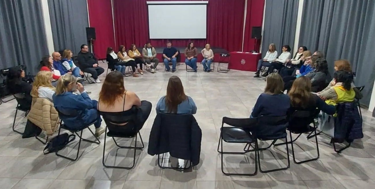 Sunchales entregó más de $26 millones del Fondo de Asistencia Educativa para mejorar escuelas de la ciudad