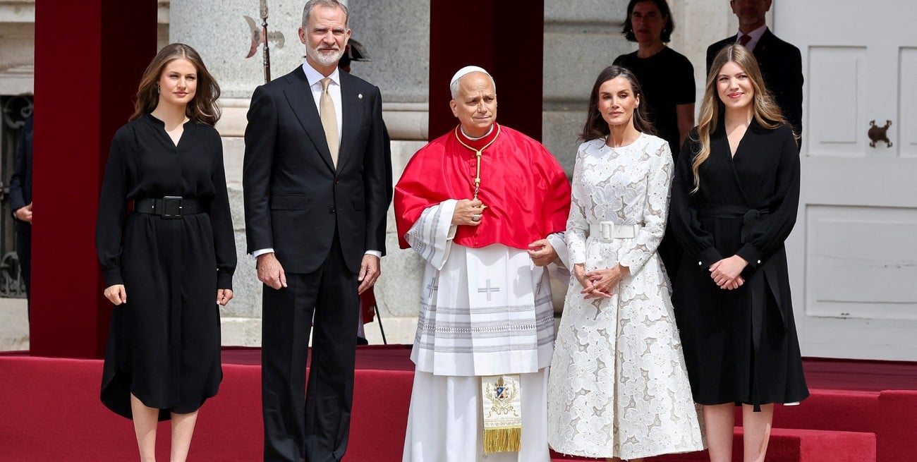 León XIV aterrizó en Madrid para iniciar una histórica gira por España