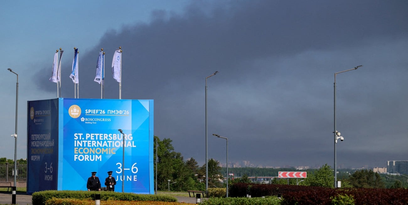 Nueva ofensiva ucraniana golpea instalaciones estratégicas cerca de San Petersburgo