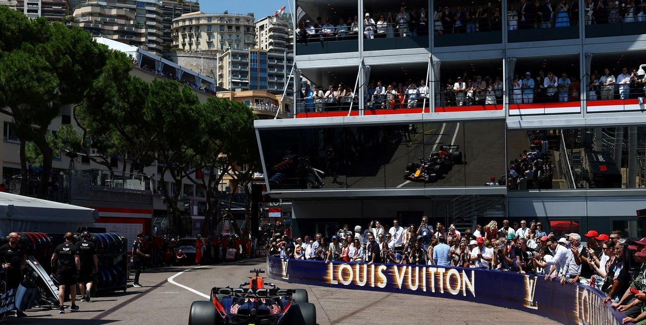 Verstappen y un abandono inesperado en Mónaco: “El motor simplemente murió”