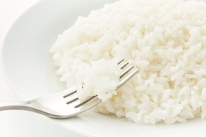 Límites máximos para la presencia de arsénico inorgánico en el arroz