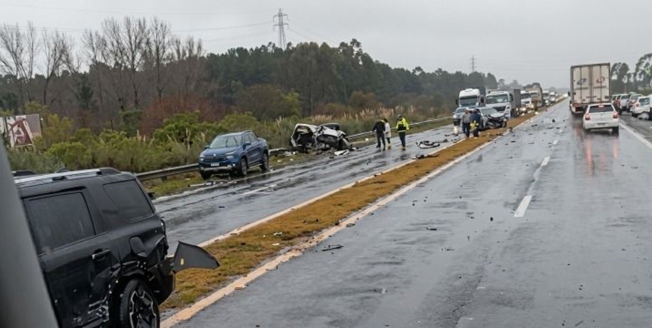 Cuatro muertos por un choque múltiple en la Ruta Nacional 12