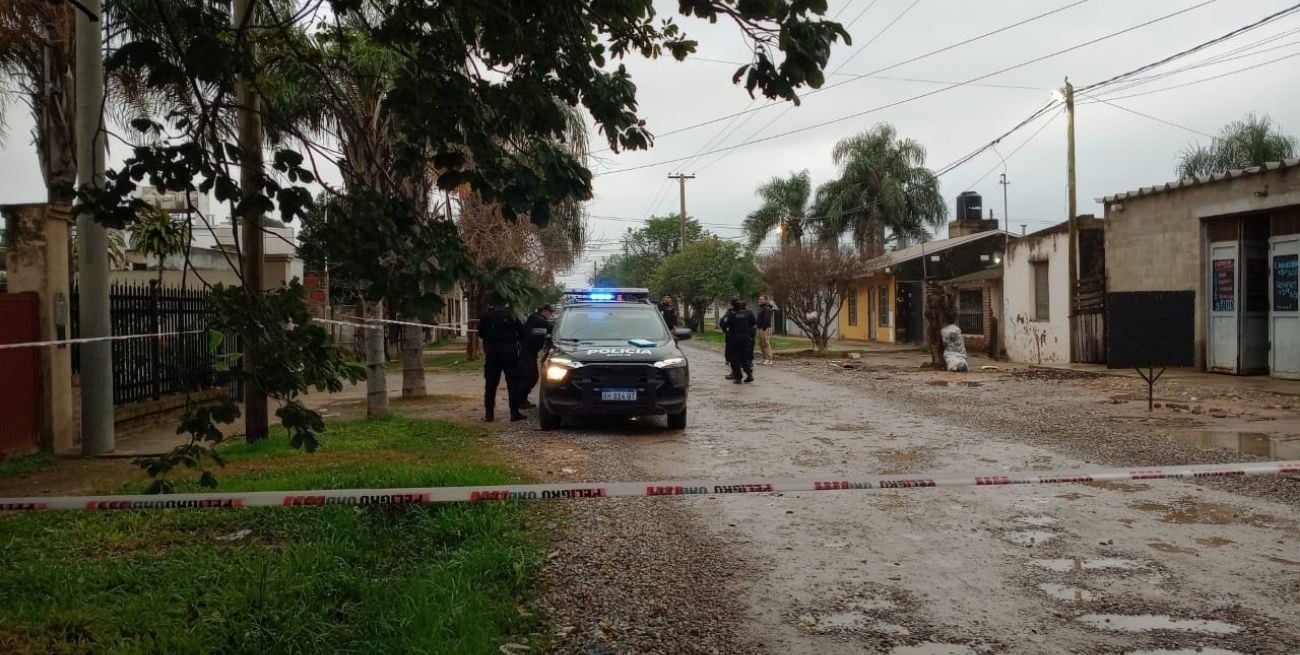 Un policía en disponibilidad terminó baleado tras un presunto intento de robo en Nueva Esperanza