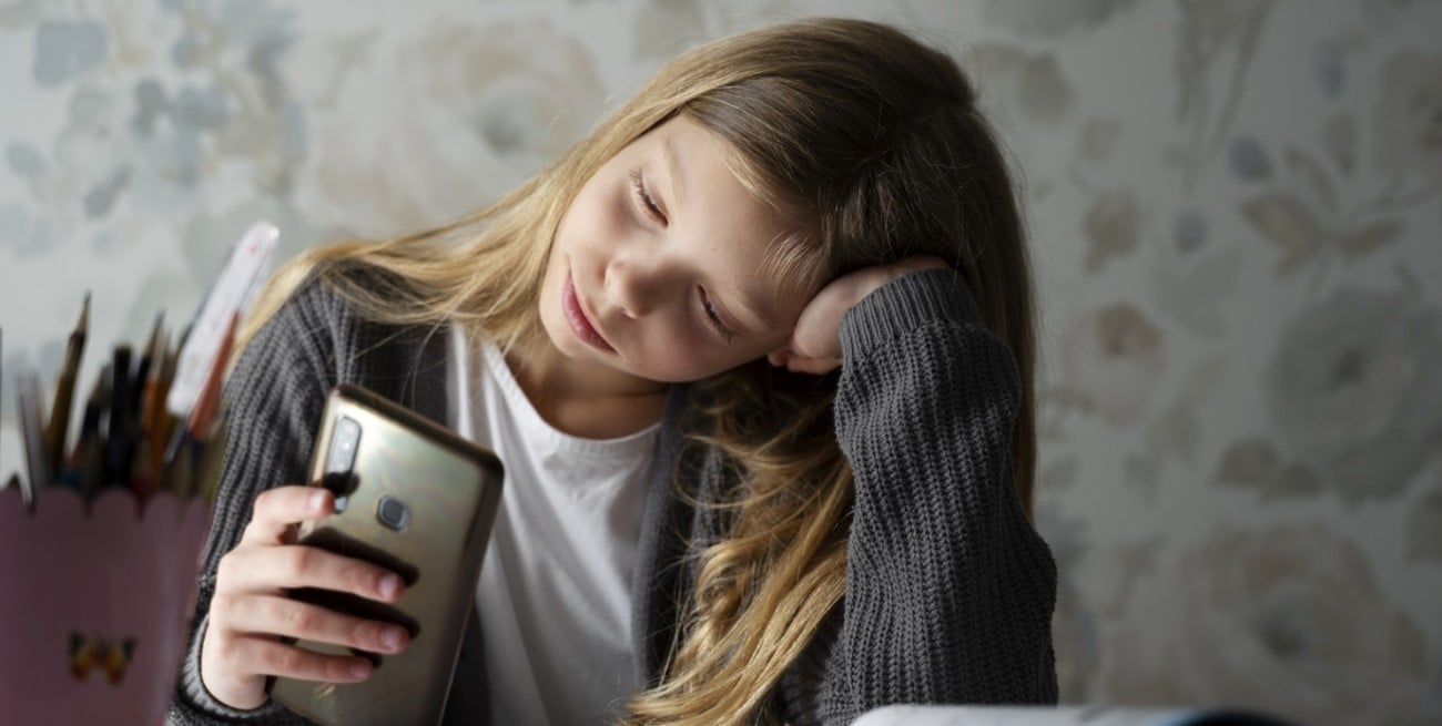Canadá impulsa un proyecto de ley para prohibir el uso de redes sociales a menores de 16 años