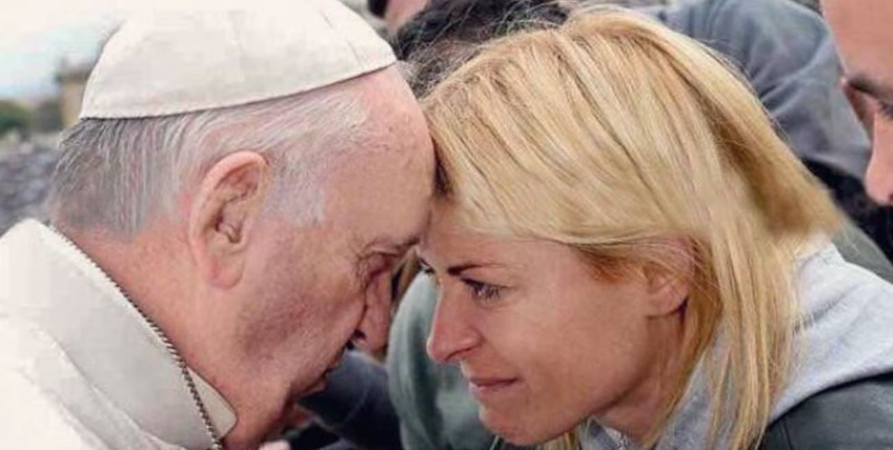 "Estaba rota": el desgarrador trasfondo detrás de la foto viral de Eugenia Tobal con el Papa Francisco