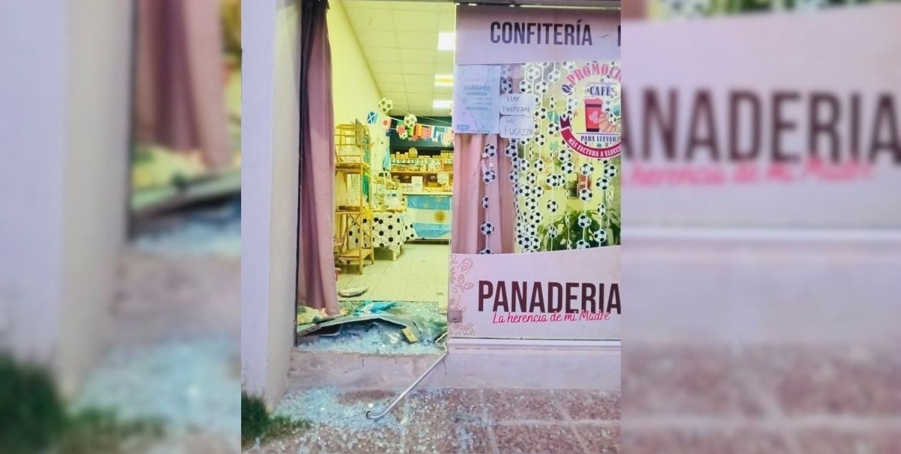 Robo y destrozos en una panadería de San José del Rincón