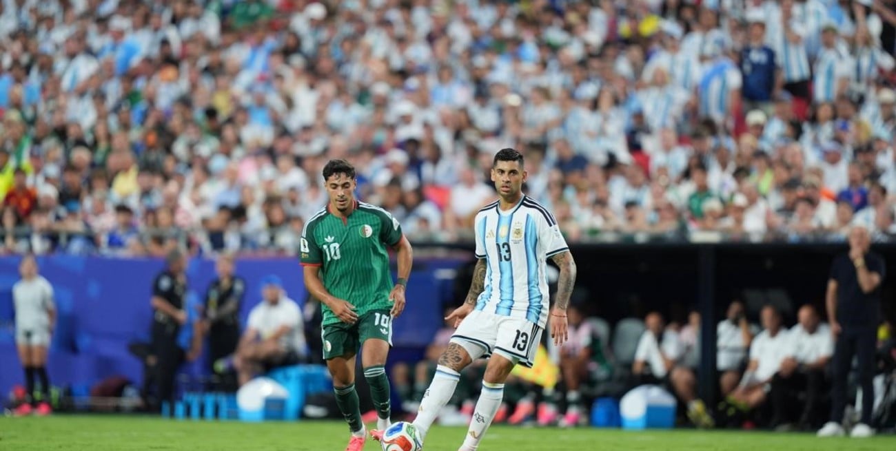 Scaloni eligió a Cuti Romero como capitán para el ciclo posterior a Messi