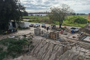 De acuerdo con la información técnica difundida por las autoridades provinciales, la obra registra un avance cercano al 40 %.
