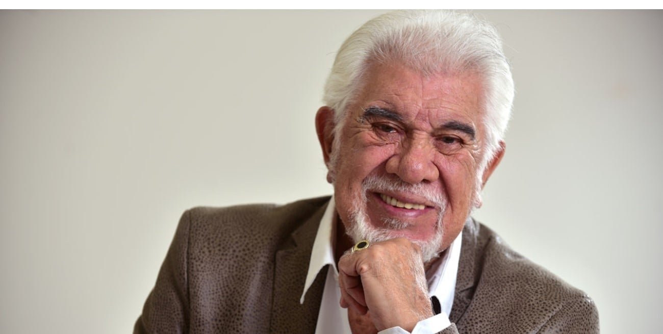 Raúl Lavié sufrió dos caídas en un estudio de TV y generó preocupación