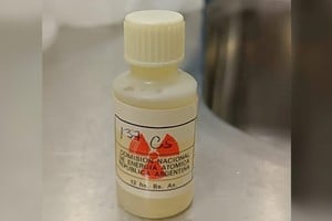 Buscan una fuente radiactiva de Cesio-137 sustraída en el microcentro de Rosario.